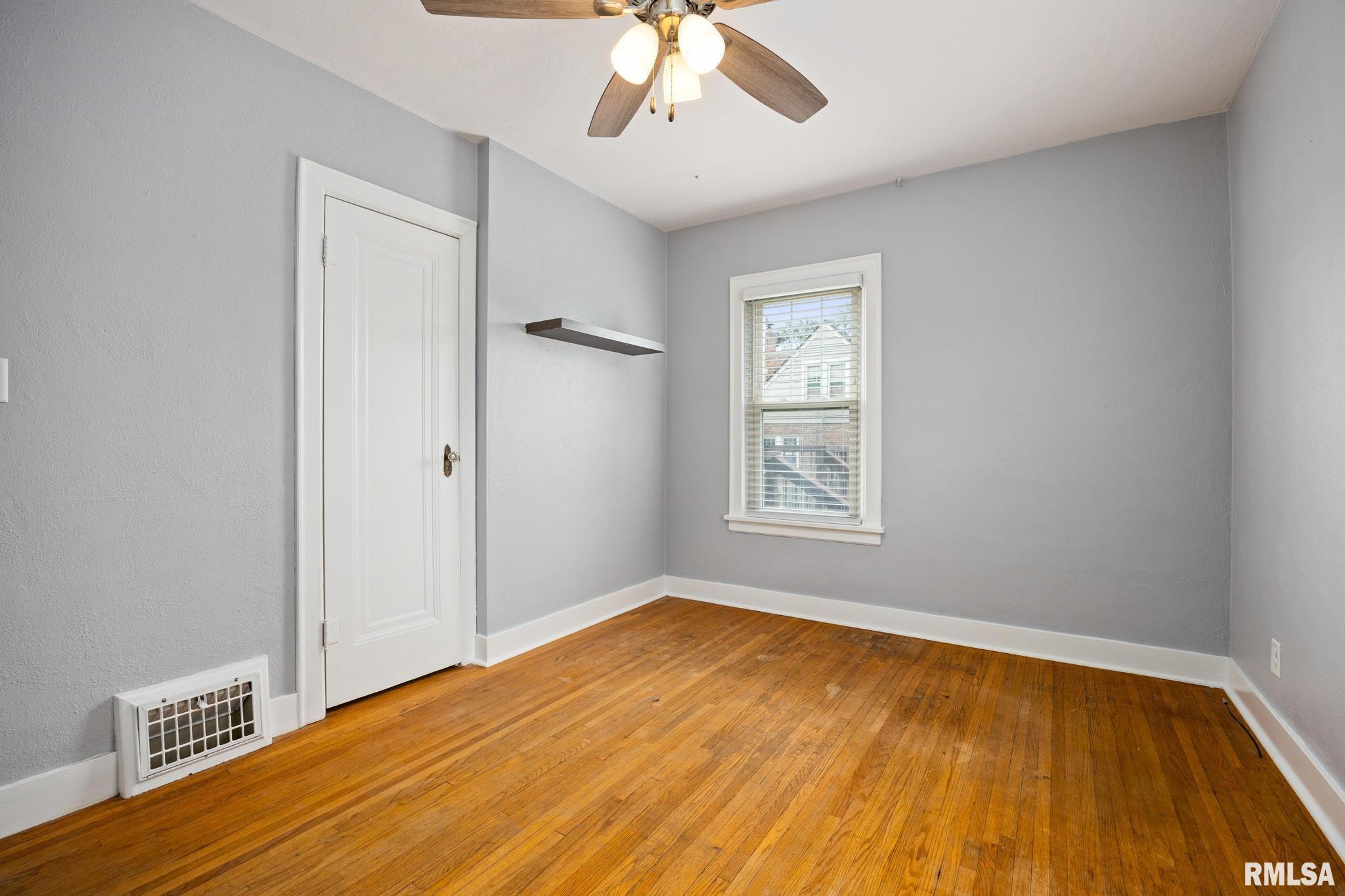 1323 West Circle Road Peoria, IL 61604 - Photo 20 of 43