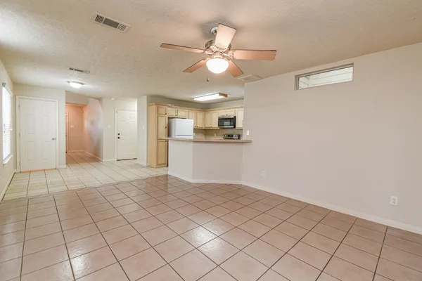 $1,875 | 213 Foster Street, Tomball, TX 77375