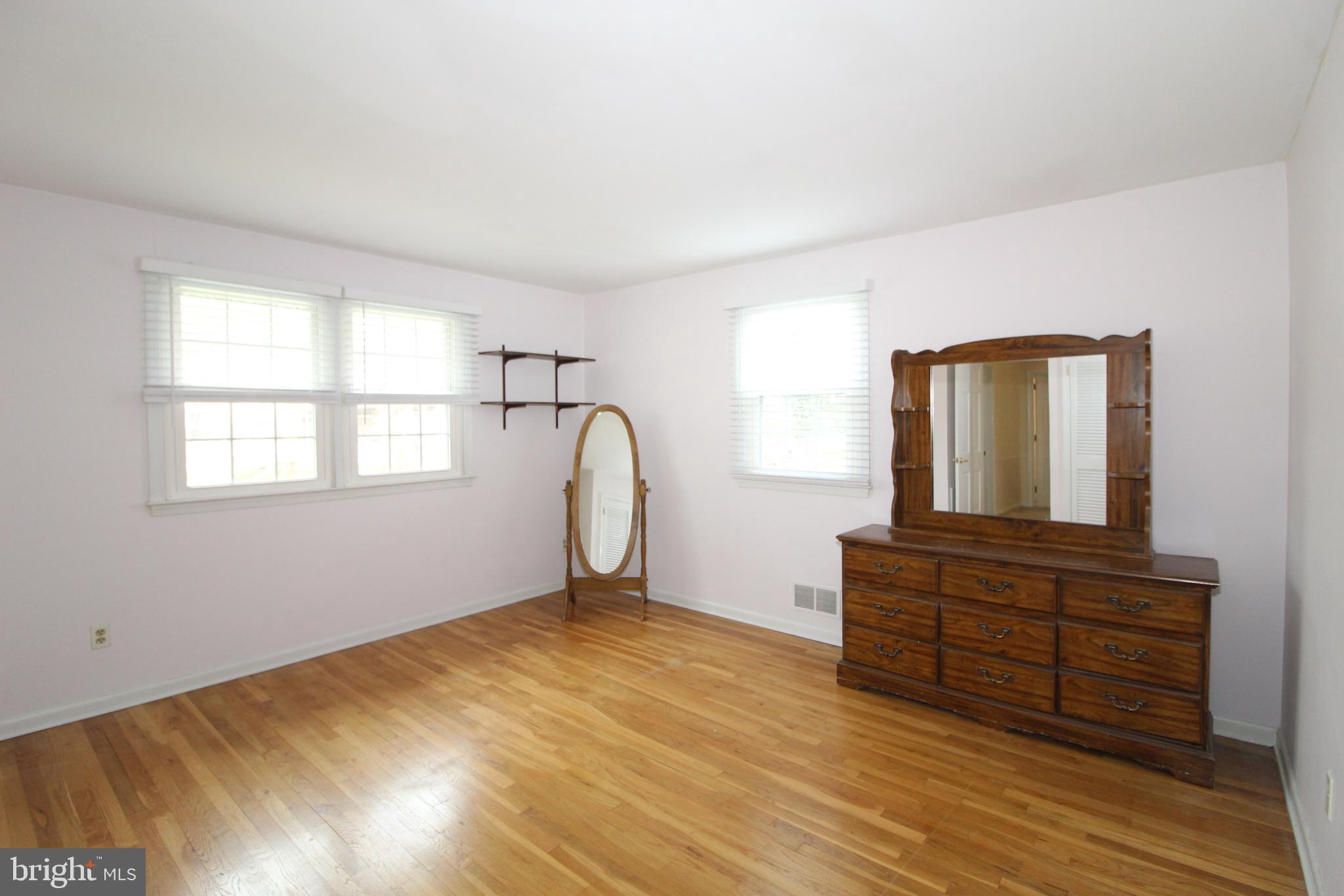 2511 North Gate Road Wilmington, DE 19810 - Photo 29 of 35 Another Spacious Bedroom