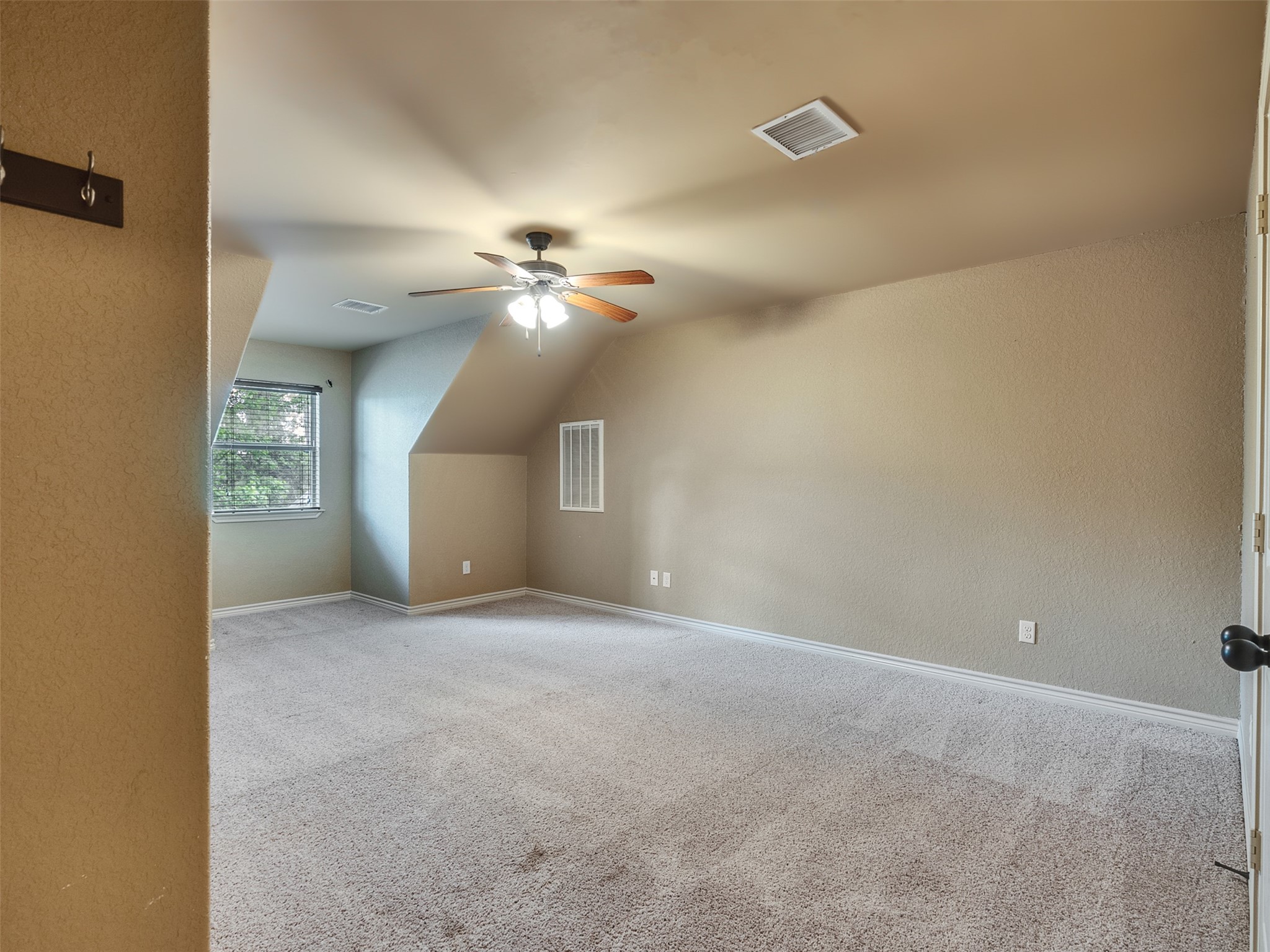 18005 Cindy Lane Conroe, TX 77302 - Photo 34 of 49 Flex space with natural light. Ideal for a bedroom or office space.