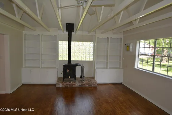 $179,000 | 407 East 16th Street, Yazoo City, MS 39194