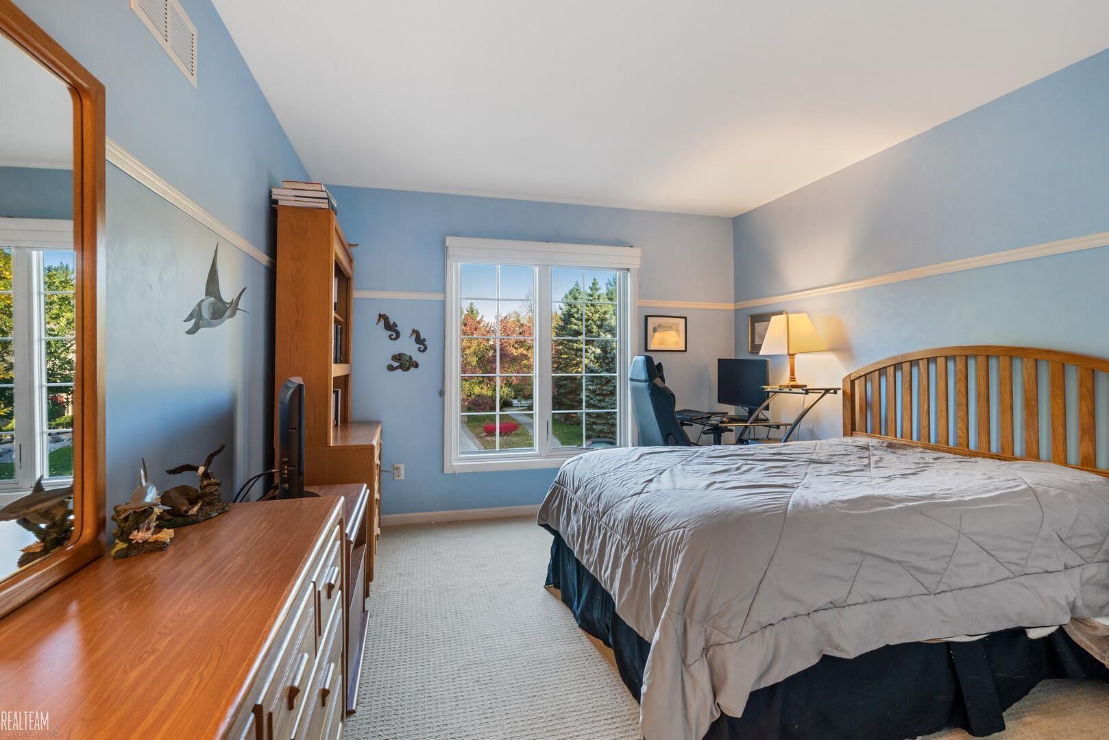 1028 Bloomview Circle Rochester, MI 48307 - Photo 29 of 44 50094250-28.JPG