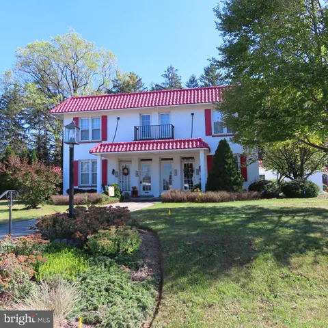 $1,150 | 304 South Coldbrook Avenue, Chambersburg, PA 17201