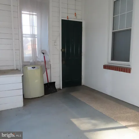 $1,150 | 304 South Coldbrook Avenue, Chambersburg, PA 17201