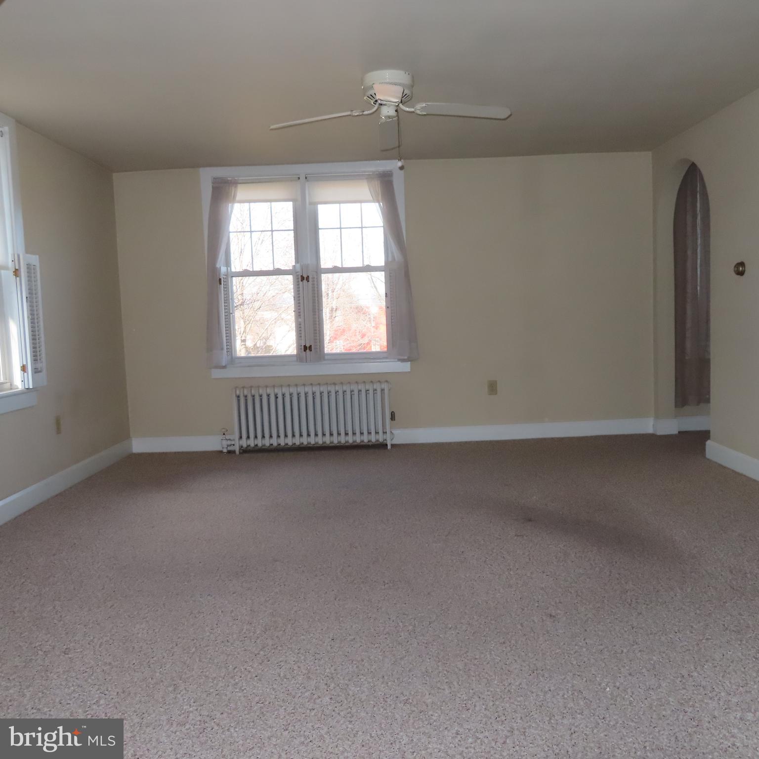 304 South Coldbrook Avenue Chambersburg, PA 17201 - Photo 5 of 28 an empty room with a window