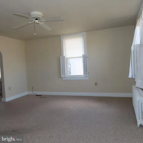 $1,150 | 304 South Coldbrook Avenue, Chambersburg, PA 17201