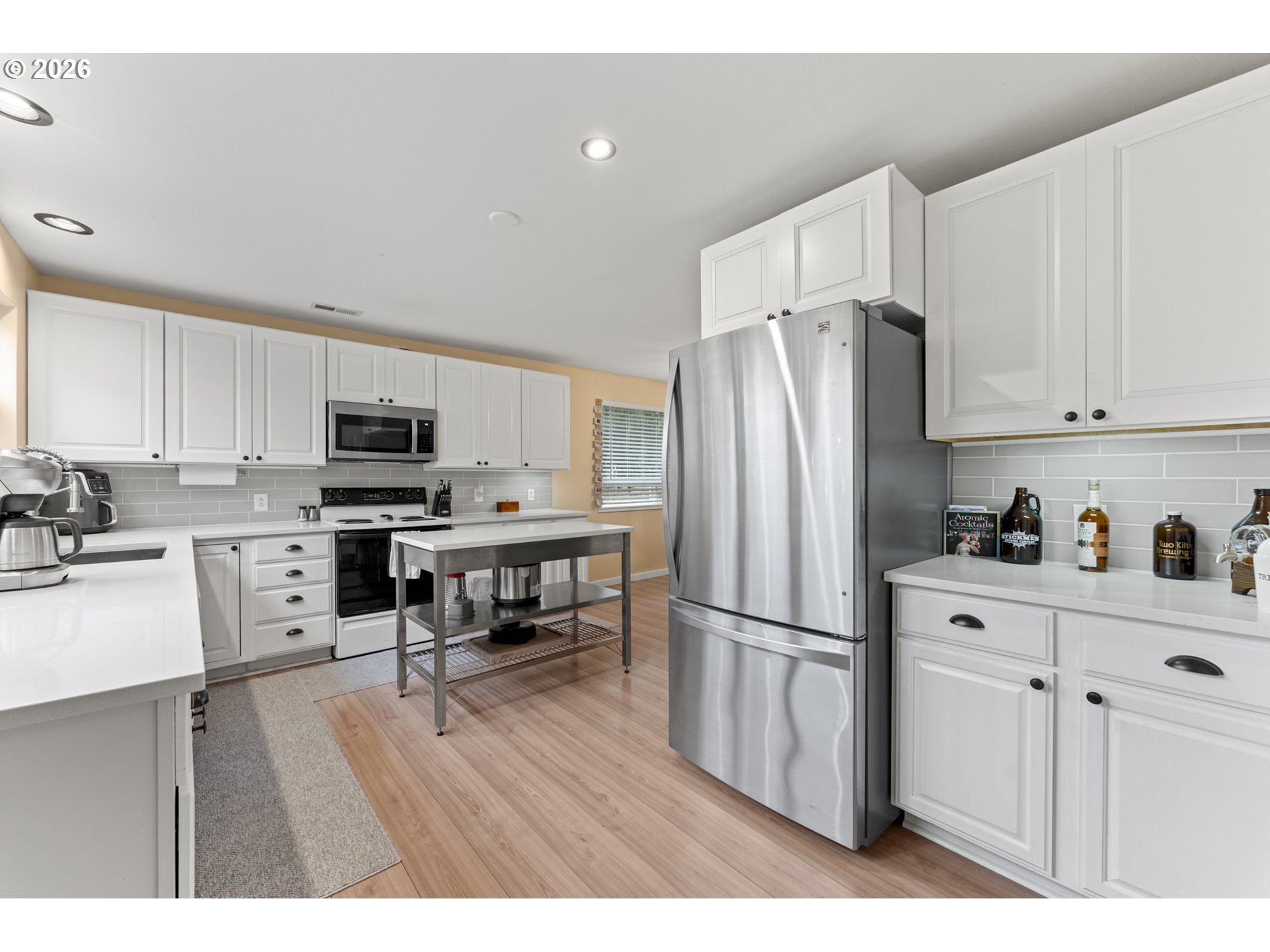 7250 Southwest 70th Avenue Portland, OR 97223 - Photo 15 of 40