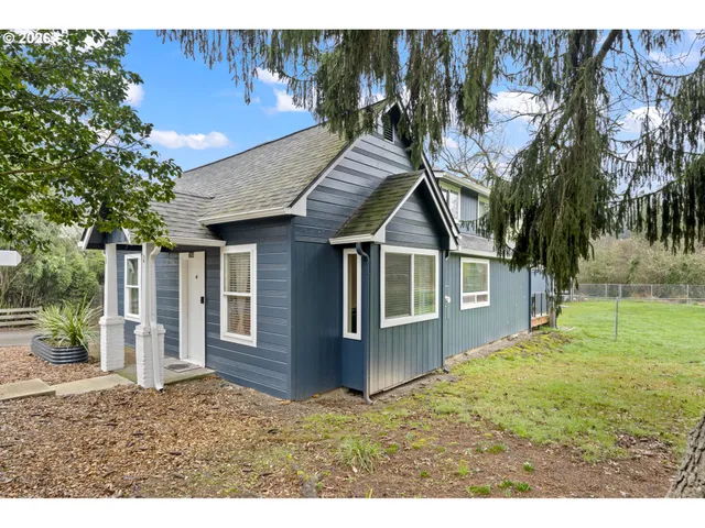 $585,000 | 7250 Southwest 70th Avenue, Portland, OR 97223