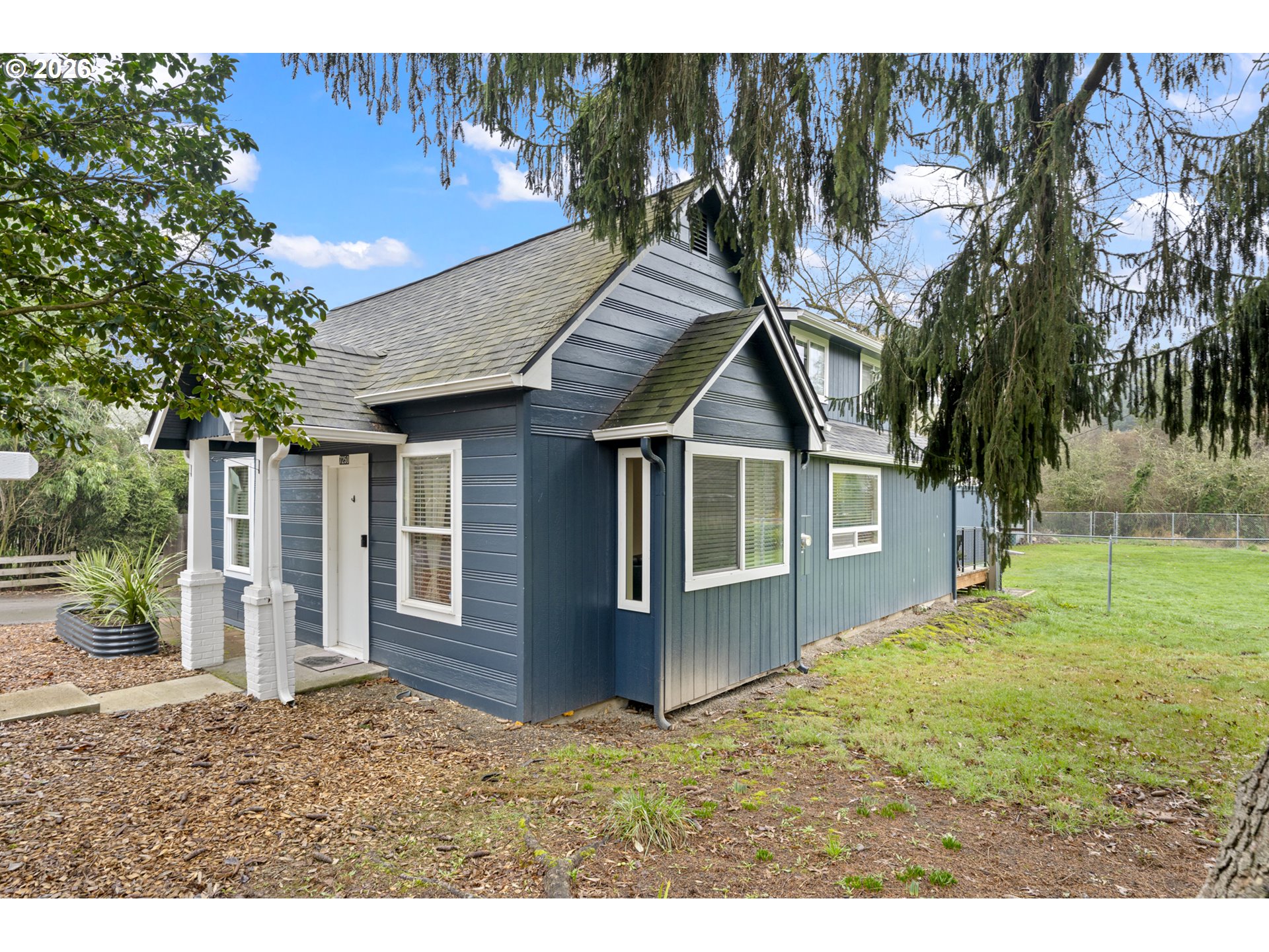 7250 Southwest 70th Avenue Portland, OR 97223 - Photo 3 of 40