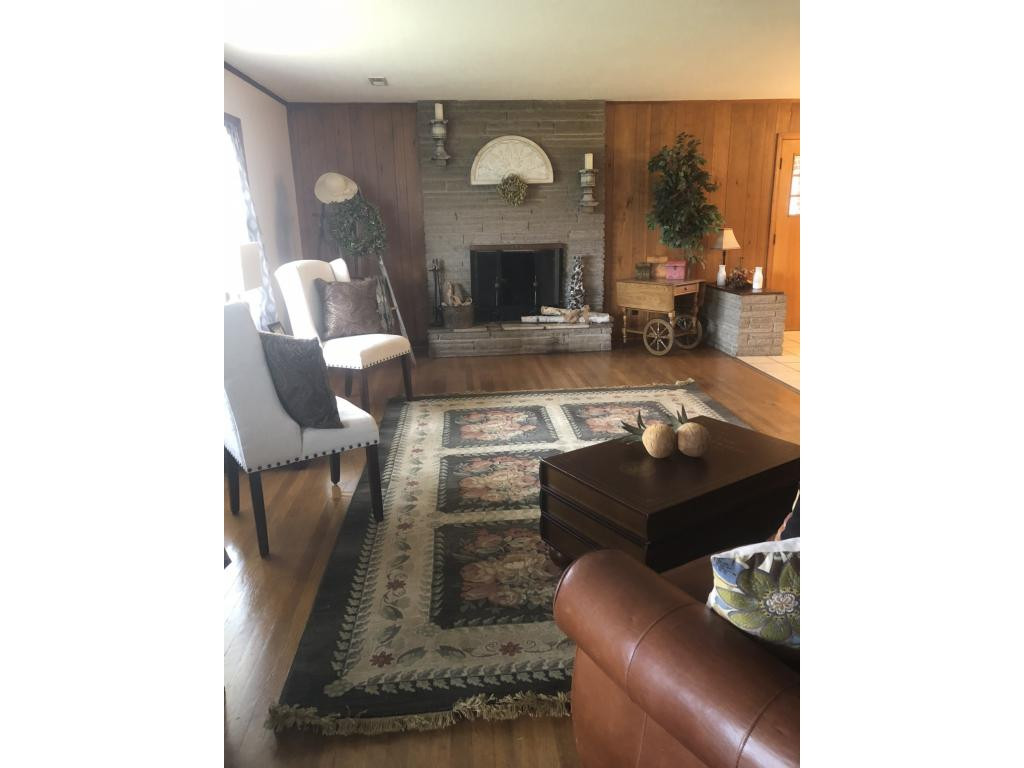 282 Lynn Road Johnson City, TN 37604 - Photo 2 of 29 Photo 2