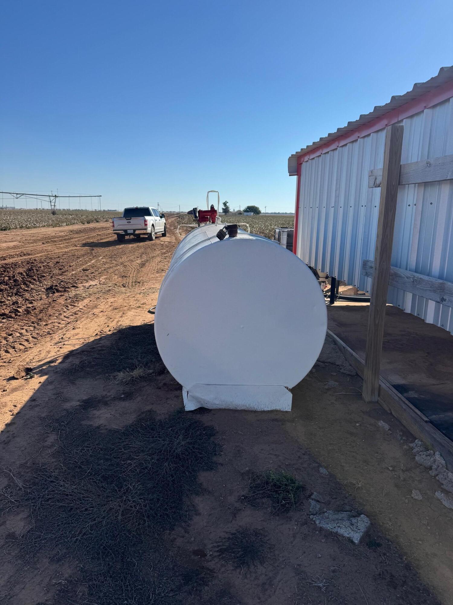 740 Sun Road Plainview, TX 79072 - Photo 7 of 15 a view of a backyard of the house