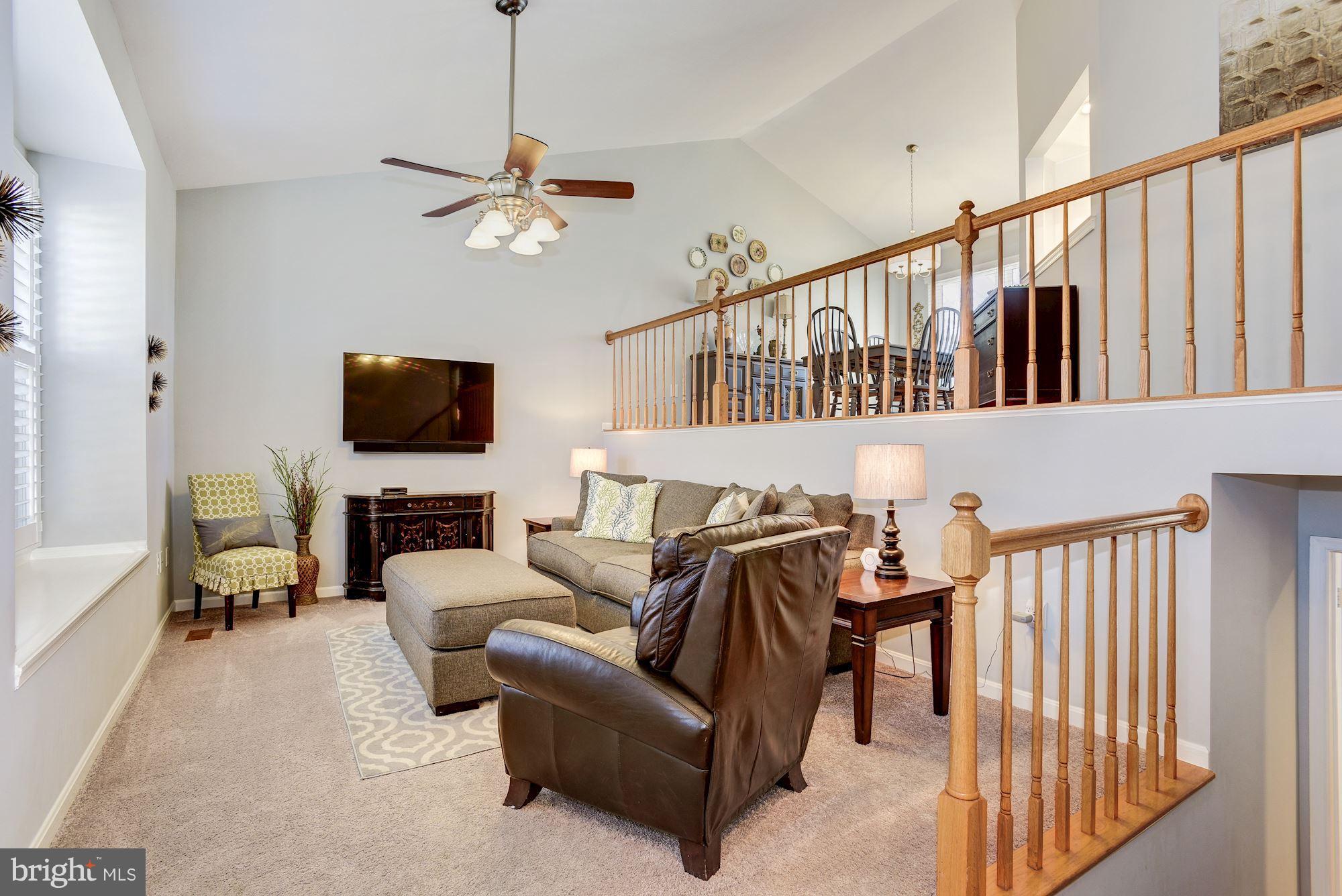 8016 Rocky Run Road Gainesville, VA 20155 - Photo 12 of 30 Living Room