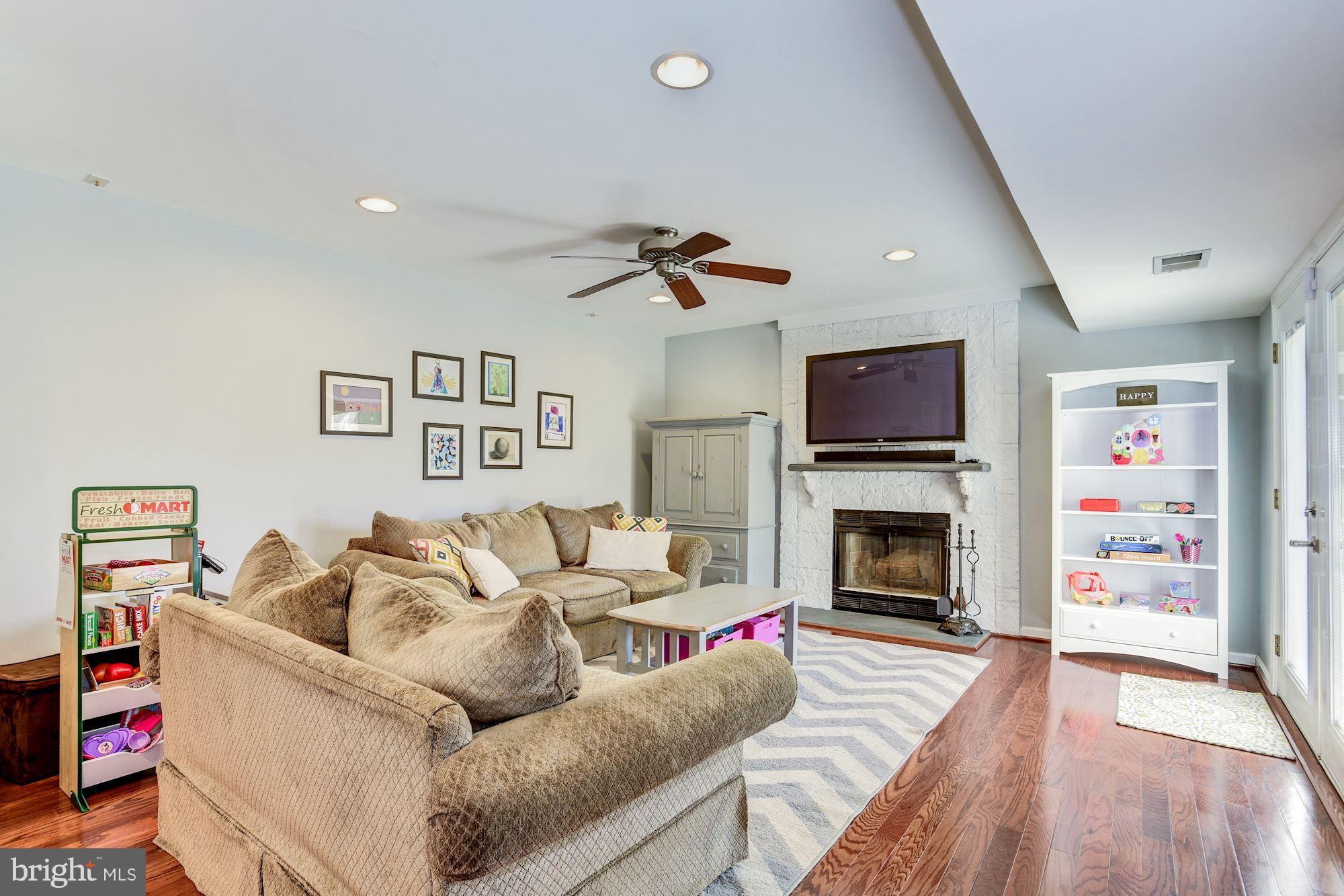 8016 Rocky Run Road Gainesville, VA 20155 - Photo 21 of 30 Family Room
