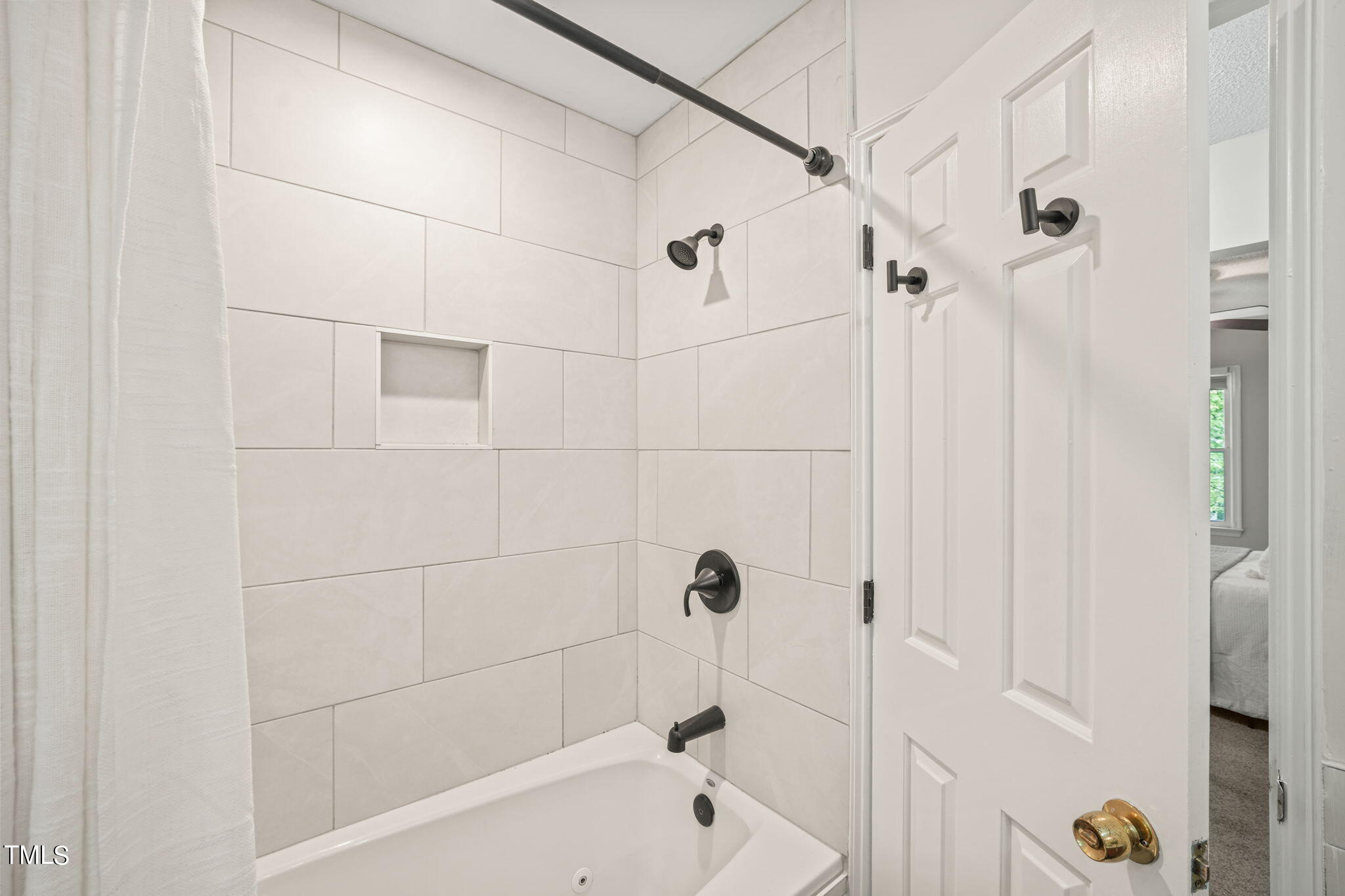 3211 Lassiter Street Durham, NC 27707 - Photo 25 of 48 25-web-or-mls-DSC02345