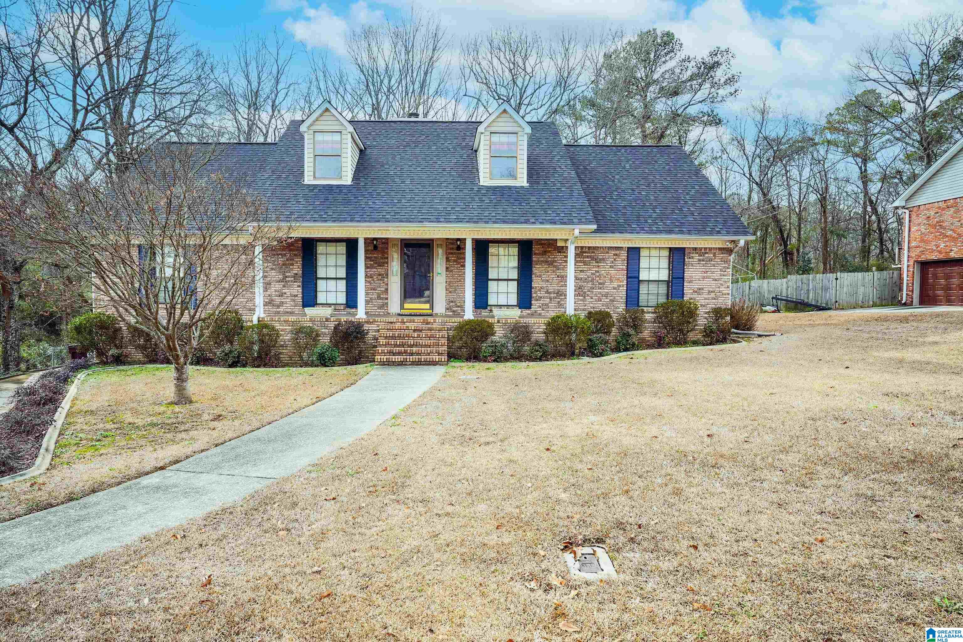 425 10th Way Pleasant Grove, AL 35127 - Photo 1 of 63