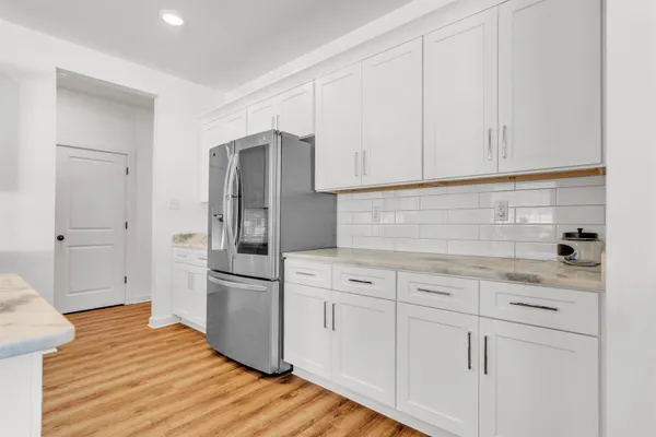 $469,900 | 200 Valleyview Lane, Oakland, TN 38060