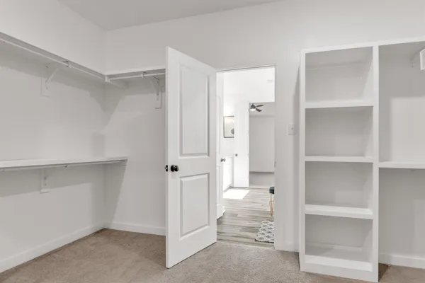 $469,900 | 200 Valleyview Lane, Oakland, TN 38060