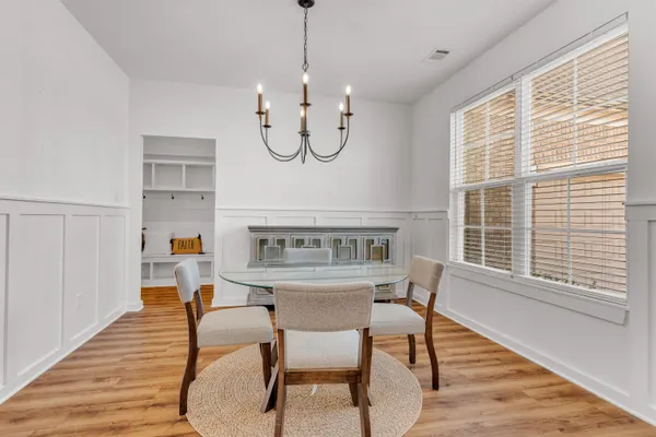 $469,900 | 200 Valleyview Lane, Oakland, TN 38060