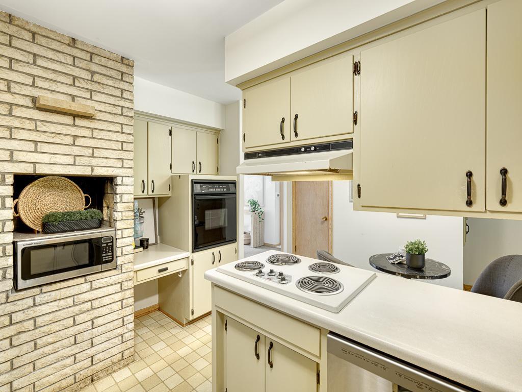 1801 Valley Curve Road Mendota Heights, MN 55118 - Photo 12 of 28 Gallery Image 12
