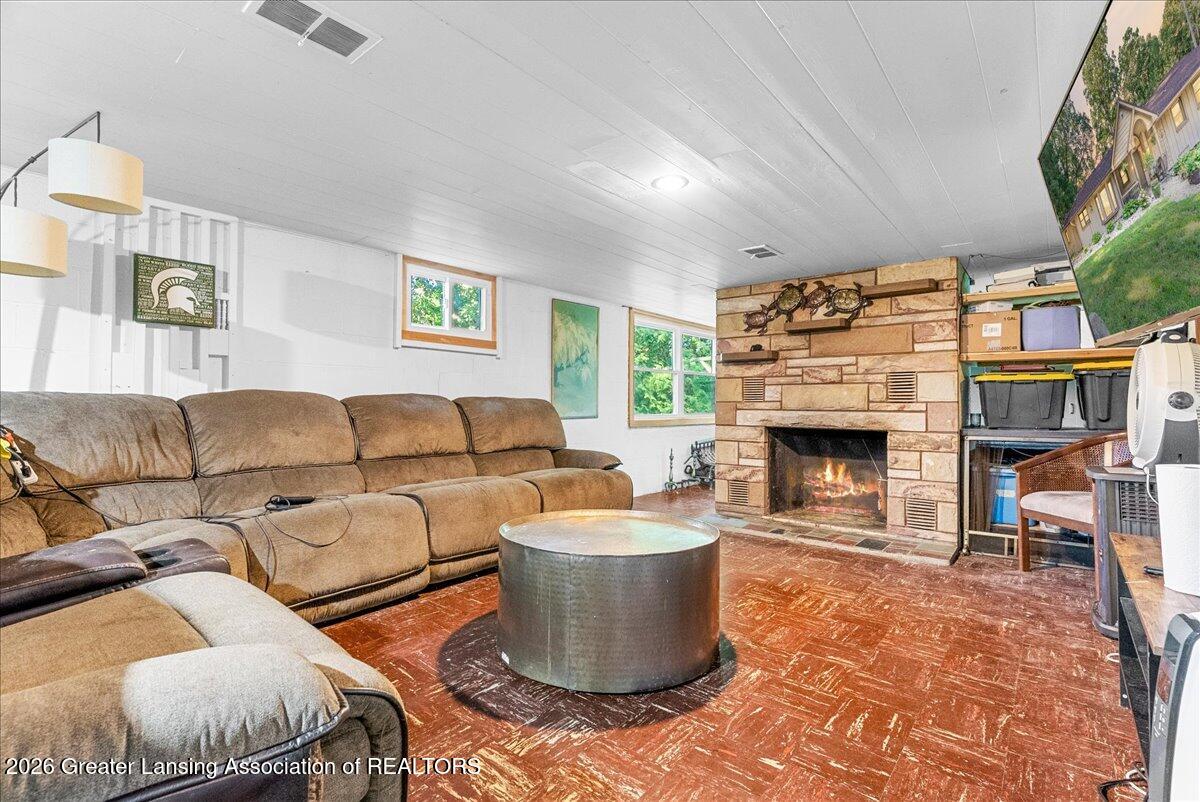 12339 West Herbison Road Eagle, MI 48822 - Photo 31 of 45 44-Media Jett - 40.2