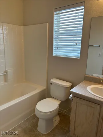 $1,850 | 9408 Moon Splash Court, Las Vegas, NV 89129