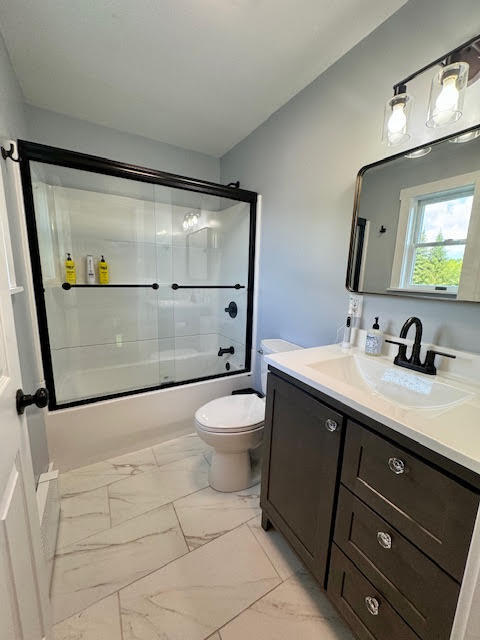 37 Alfalfa Road Sidney, ME 04330 - Photo 43 of 57 Full bath upstairs