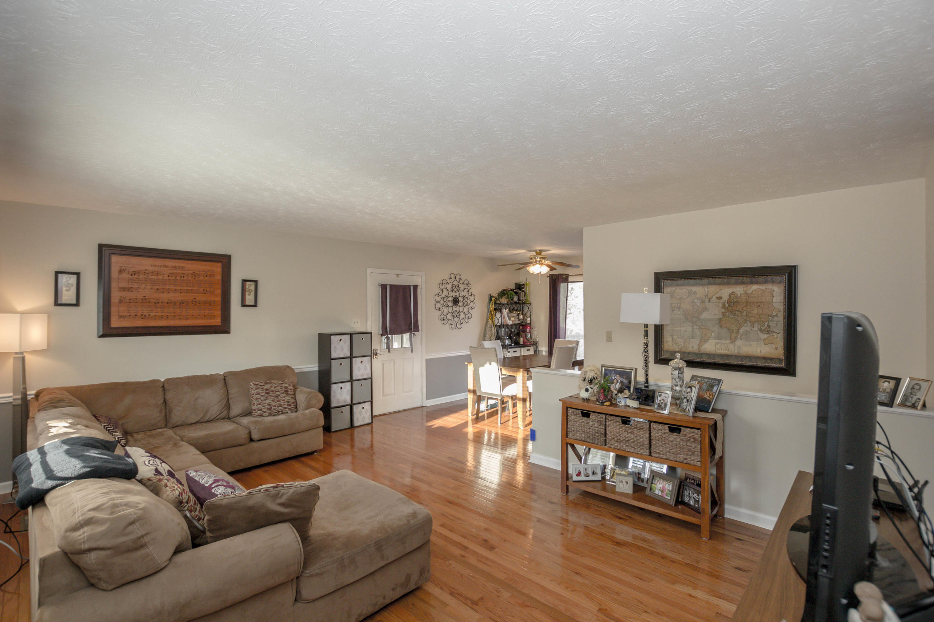 440 Merman Road Kingsport, TN 37663 - Photo 5 of 35 IMG_9444