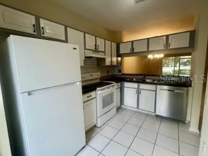 $1,750 | 2348 Lake Woodberry Circle, Brandon, FL 33510