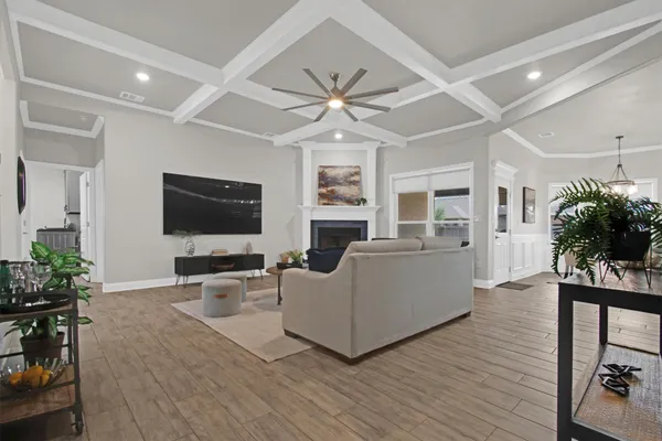 $2,750 | 5404 Black Horse Court, Waco, TX 76708