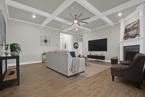 $2,750 | 5404 Black Horse Court, Waco, TX 76708