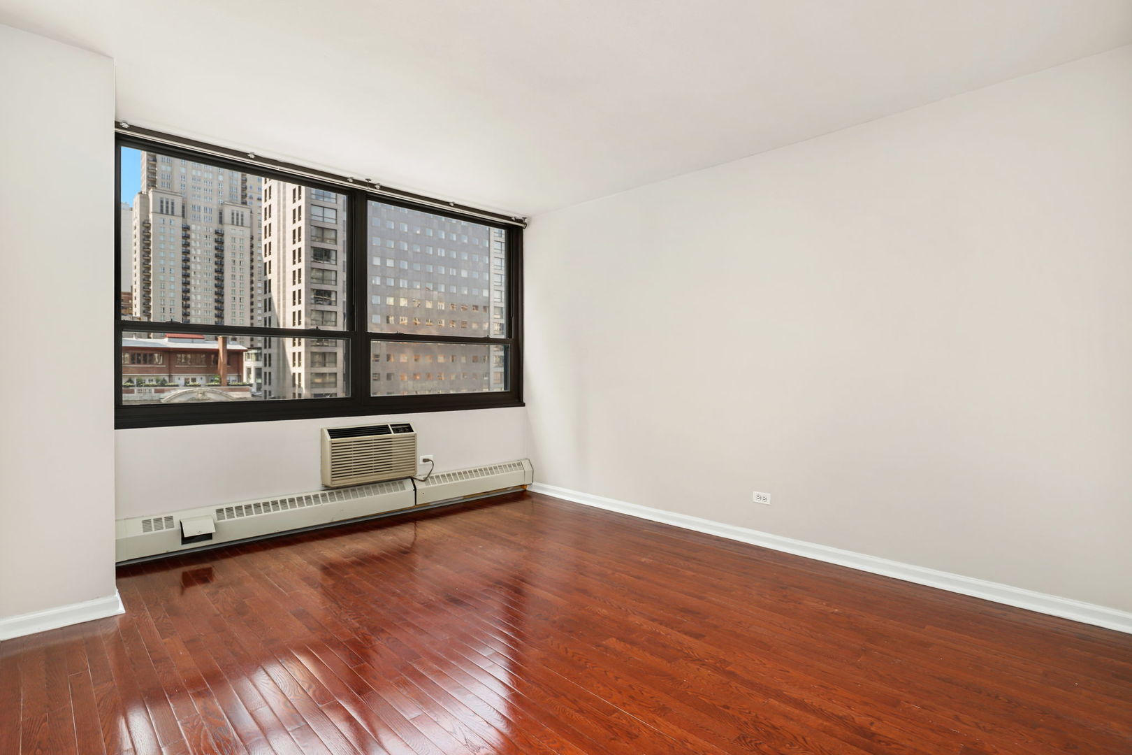33 East Cedar Street, Unit 9B Chicago, IL 60611 - Photo 9 of 13