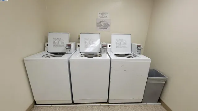 $526,000 | 6363 Christie Avenue, Unit 1915, Emeryville, CA 94608