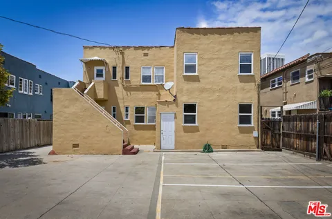$1,995,000 | 844 South Curson Avenue, Los Angeles, CA 90036