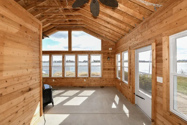 $1,250,000 | S106W20597 North Shore Drive, Muskego, WI 53150