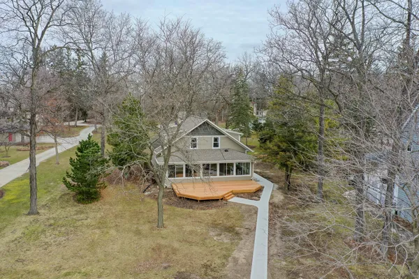 $1,250,000 | S106W20597 North Shore Drive, Muskego, WI 53150