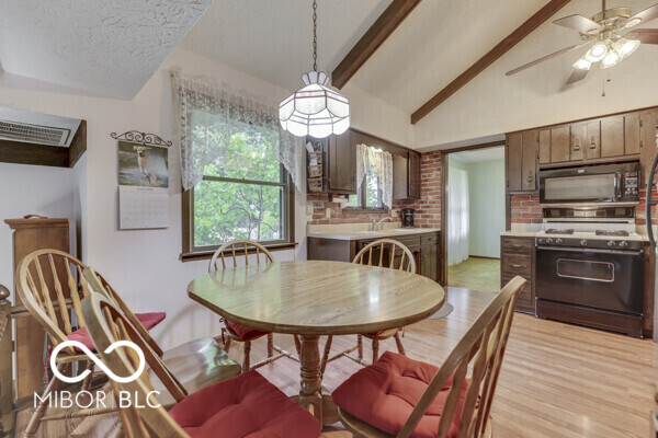 388 Leaning Tree Road Greenwood, IN 46142 - Photo 6 of 27