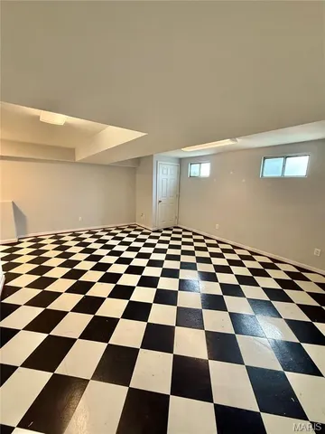 $299,000 | 100 Cardinal Villas Drive, Unit 2A, St. Peters, MO 63376