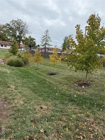 $299,000 | 100 Cardinal Villas Drive, Unit 2A, St. Peters, MO 63376