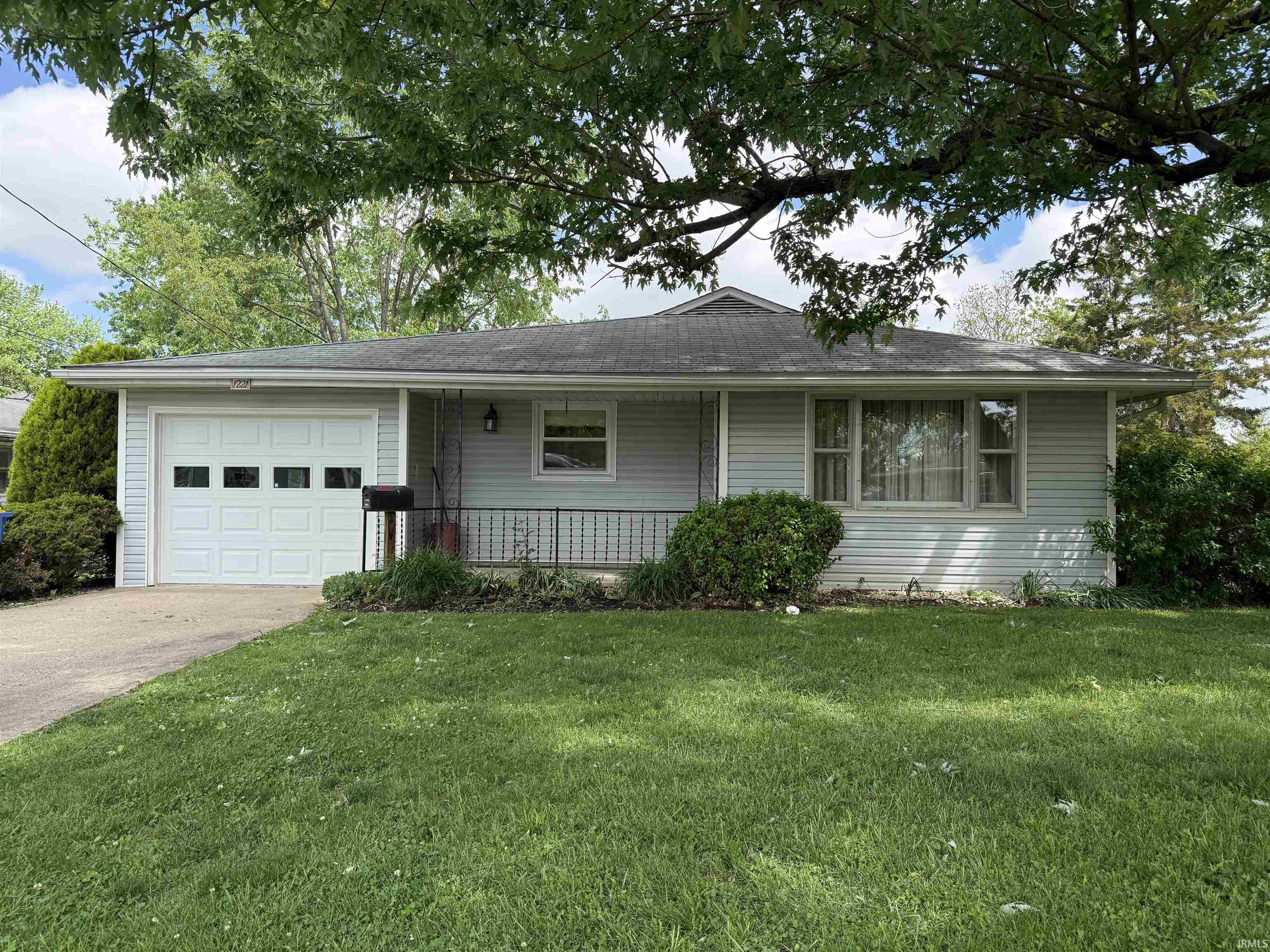 1221 24th Street Bedford, IN 47421 - Photo 1 of 18