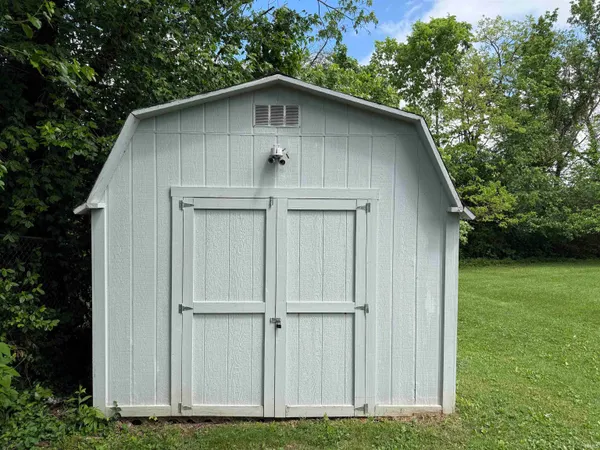 $209,900 | 1221 24th Street, Bedford, IN 47421