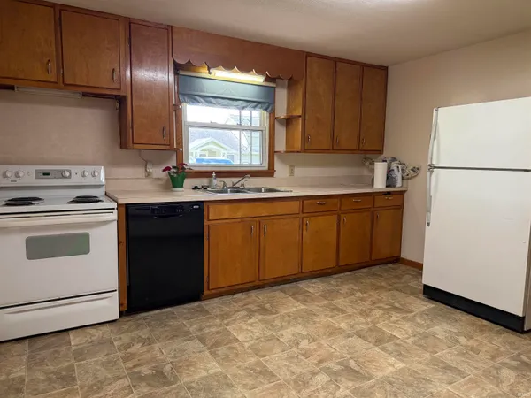 $209,900 | 1221 24th Street, Bedford, IN 47421