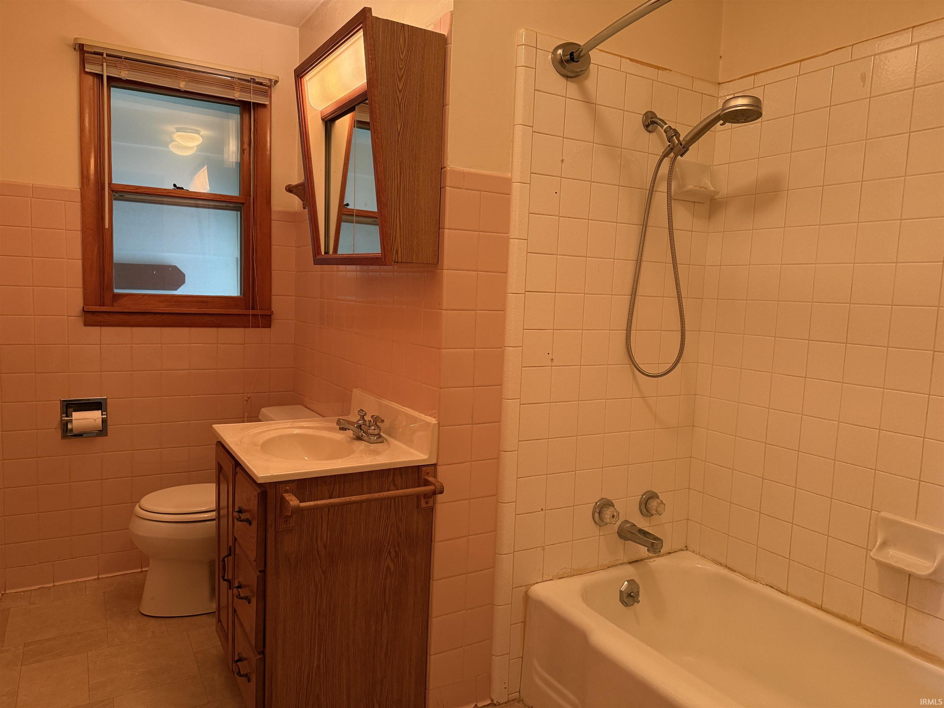 1221 24th Street Bedford, IN 47421 - Photo 9 of 18