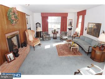 352 Strathmore Road Bryn Mawr, PA 19010 - Photo 3 of 12 Living Room