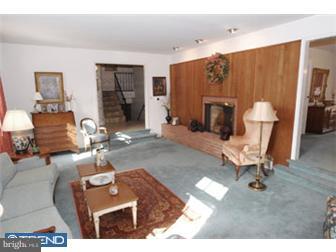 352 Strathmore Road Bryn Mawr, PA 19010 - Photo 4 of 12 Living Room