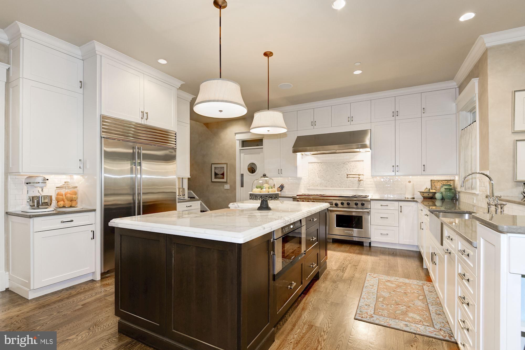 9115 Burning Tree Road Bethesda, MD 20817 - Photo 11 of 65 Chef's Kitchen