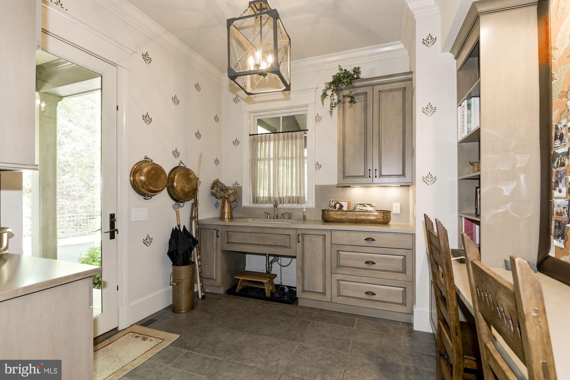 9115 Burning Tree Road Bethesda, MD 20817 - Photo 17 of 65 Mudroom with Office