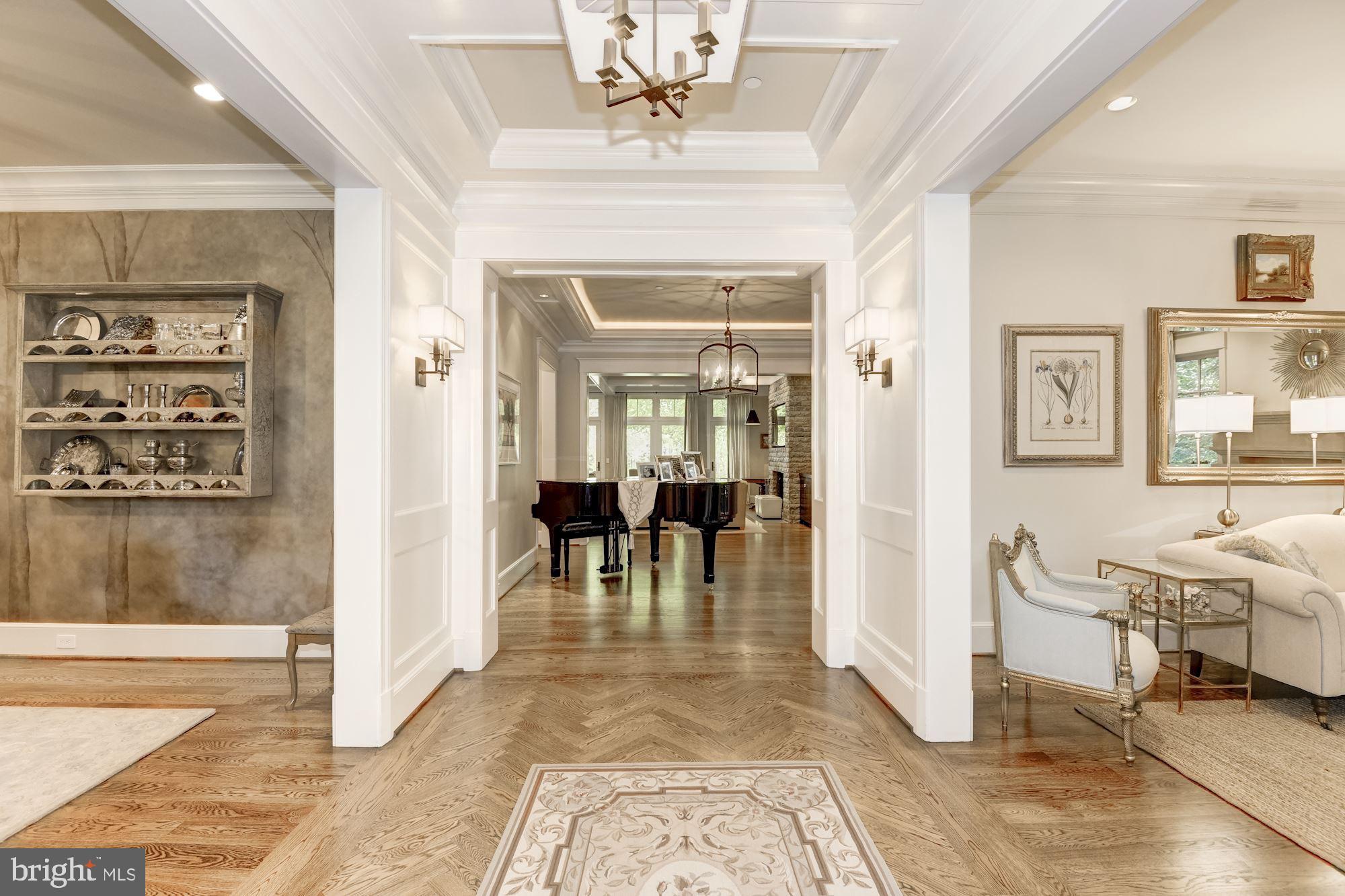 9115 Burning Tree Road Bethesda, MD 20817 - Photo 4 of 65 Foyer