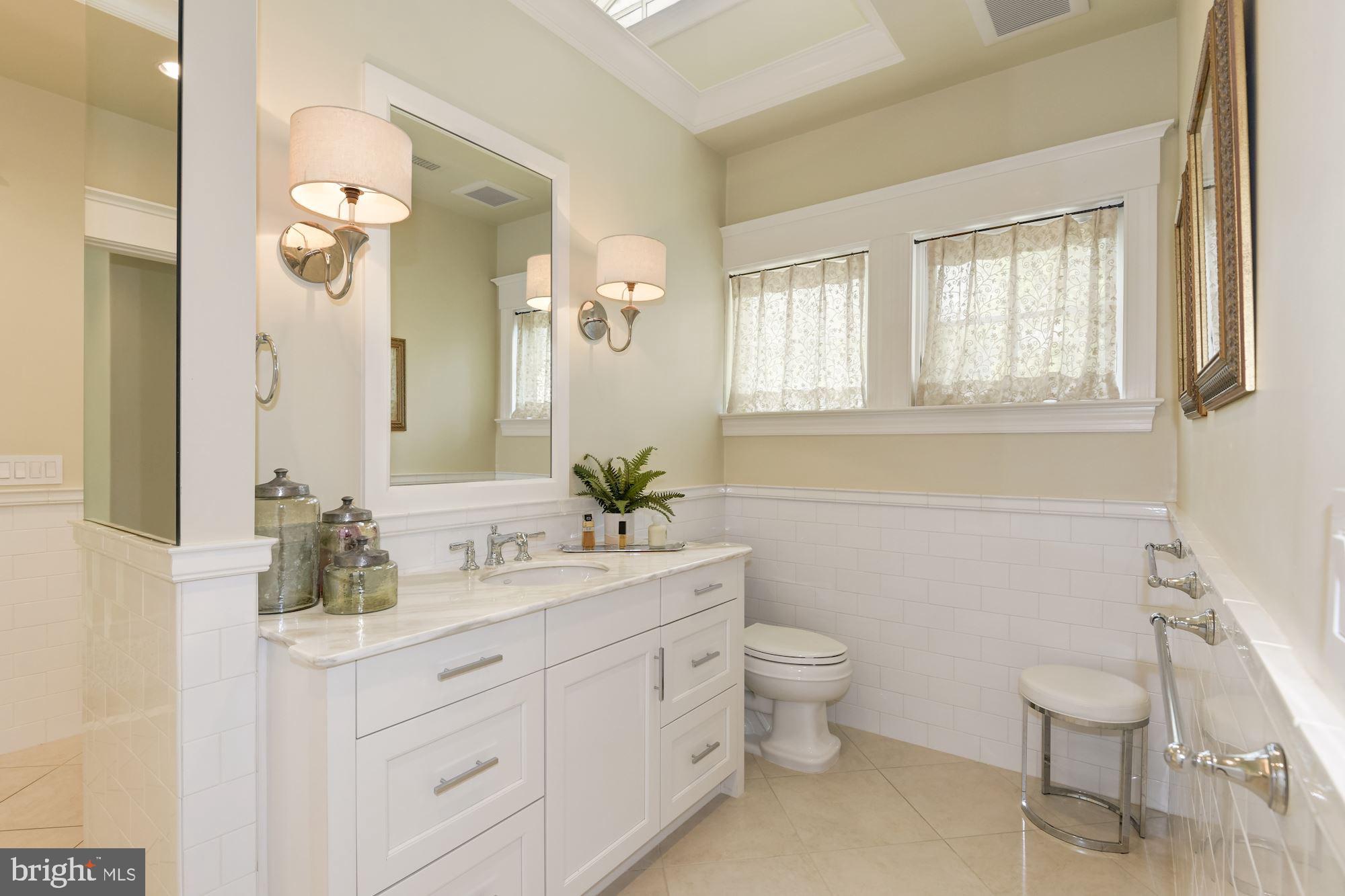 9115 Burning Tree Road Bethesda, MD 20817 - Photo 39 of 65 Ensuite Bathroom