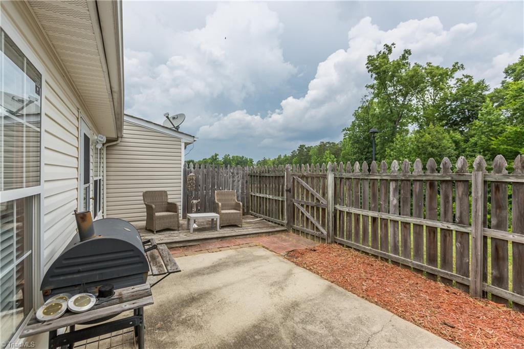 2774 WaterStone Loop High Point, NC 27265 - Photo 33 of 39