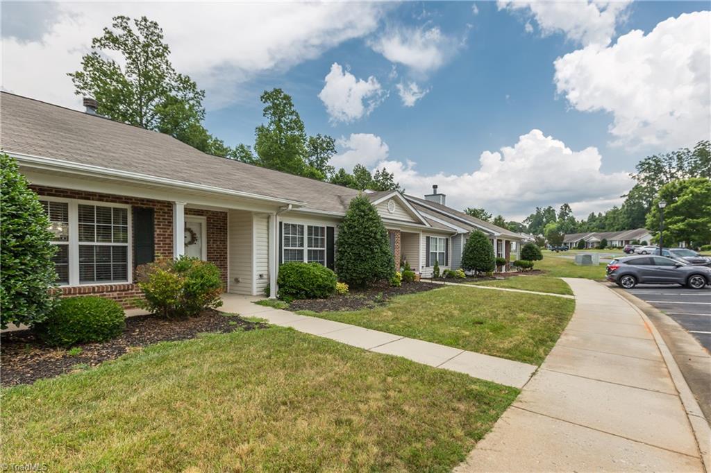2774 WaterStone Loop High Point, NC 27265 - Photo 5 of 39